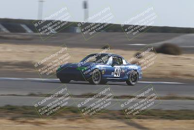 media/Nov-17-2024-CalClub SCCA (Sun) [[5252d9c58e]]/Around the Pits/